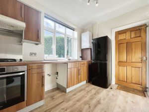 Kitchen- click for photo gallery